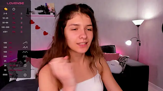 amy cute cat online show from October 7, 2025, 9:10 am