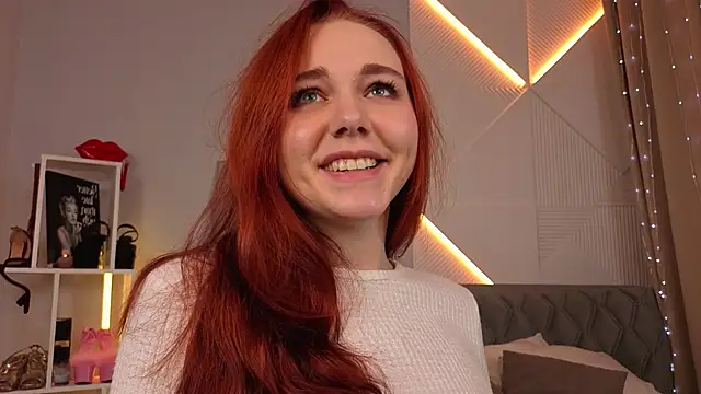 PollyVinice online show from September 30, 2025, 11:49 am