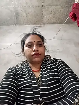 Snapshot of Sandhya_x chatting on November 17, 2025, 8:29 am Sandhya x online show from November 17, 2025, 8:29 am