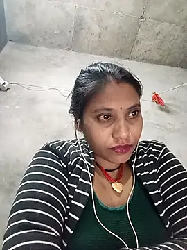 Snapshot of Sandhya_x chatting on November 4, 2025, 4:55 pm Sandhya x online show from November 4, 2025, 4:55 pm