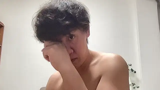 Passionatetwink2 online show from January 9, 2026, 12:12 pm