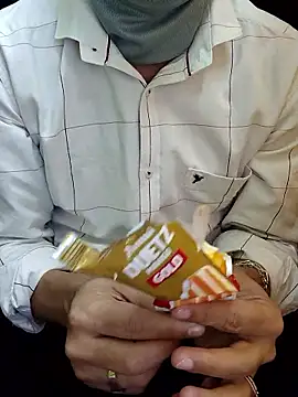 chocolate alone online show from December 2, 2025, 9:22 am