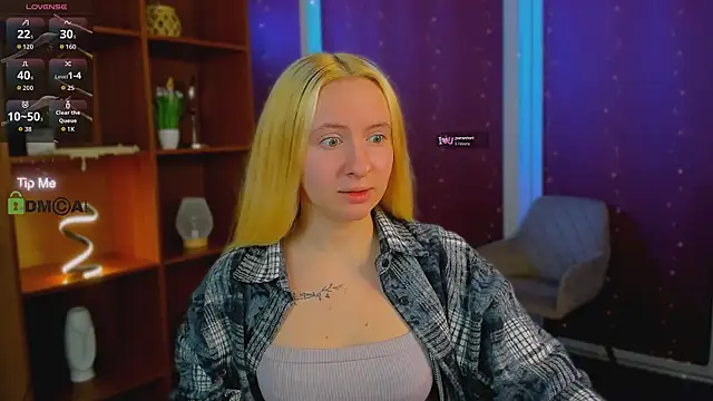 mila glow1 online show from March 28, 2026, 7:37 pm