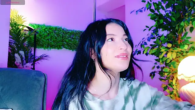 CutenessGirl online show from December 5, 2025, 6:23 am