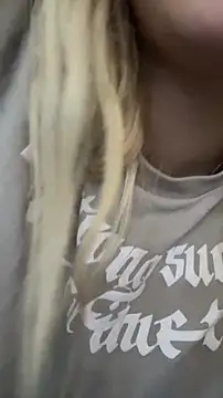 LunaMillie online show from December 18, 2025, 10:30 am