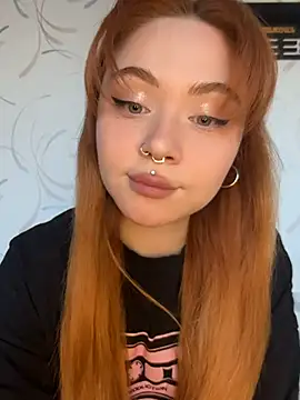 LunaMillie online show from March 23, 2026, 9:20 am