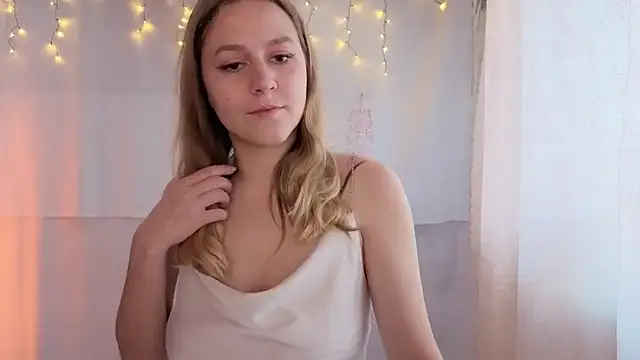 Snapshot of ShyMistery chatting on November 6, 2025, 8:51 am ShyMistery online show from November 6, 2025, 8:51 am