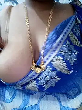 Snapshot of Geetha227 chatting on April 5, 2026, 1:12 am Geetha227 online show from April 5, 2026, 1:12 am