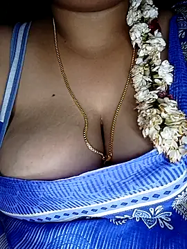 Snapshot of Geetha227 chatting on January 15, 2026, 3:37 pm Geetha227 online show from January 15, 2026, 3:37 pm