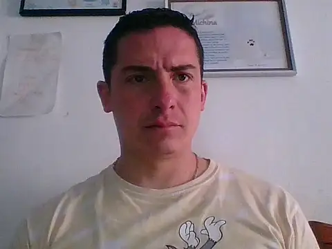 Snapshot of mickseb89 chatting on September 10, 2025, 3:22 pm mickseb89 online show from September 10, 2025, 3:22 pm
