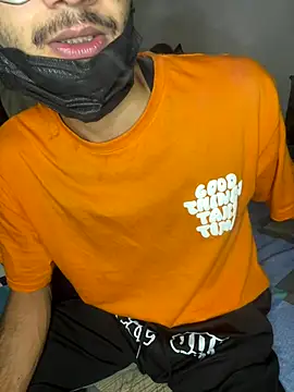 Snapshot of SIZZLER_1100 chatting on October 15, 2025, 8:28 pm SIZZLER 1100 online show from October 15, 2025, 8:28 pm