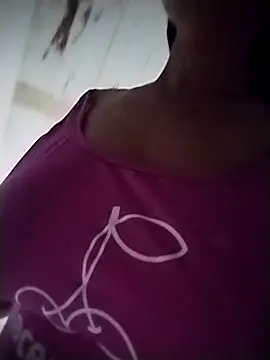 Snapshot of AresAngel chatting on October 6, 2025, 8:15 am AresAngel online show from October 6, 2025, 8:15 am
