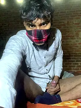 Snapshot of uniquesexyboy5689 chatting on January 17, 2026, 11:47 am uniquesexyboy5689 online show from January 17, 2026, 11:47 am