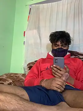 Snapshot of uniquesexyboy5689 chatting on February 19, 2026, 6:10 am uniquesexyboy5689 online show from February 19, 2026, 6:10 am