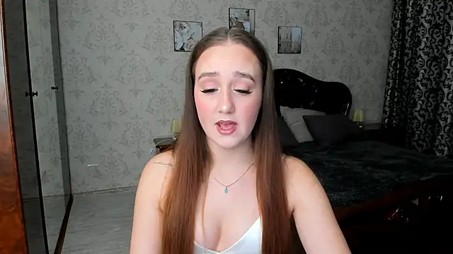 Snapshot of SabrinaCandi chatting on November 14, 2025, 3:32 am SabrinaCandi online show from November 14, 2025, 3:32 am