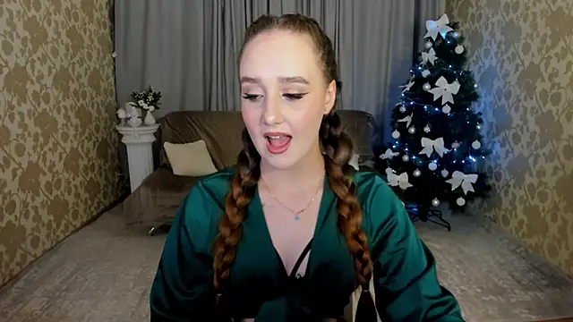 SabrinaCandi online show from December 16, 2025, 5:39 pm