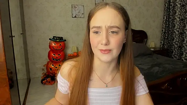 Snapshot of SabrinaCandi chatting on November 5, 2025, 3:42 am SabrinaCandi online show from November 5, 2025, 3:42 am