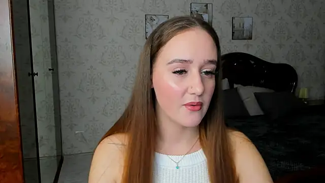 Snapshot of SabrinaCandi chatting on November 13, 2025, 3:32 am SabrinaCandi online show from November 13, 2025, 3:32 am