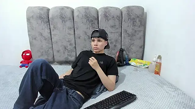 Bruno Cruzz online show from June 13, 2026, 2:09 am