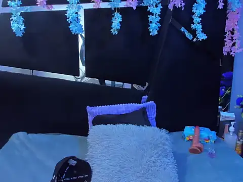 Snapshot of Bruno_Cruzz chatting on November 4, 2025, 2:59 am Bruno Cruzz online show from November 4, 2025, 2:59 am