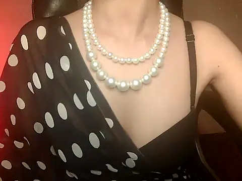 Snapshot of akankshapuri chatting on September 23, 2025, 4:47 pm akankshapuri online show from September 23, 2025, 4:47 pm