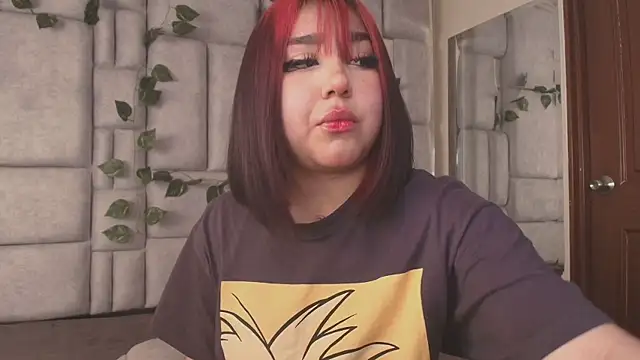 Snapshot of sophiievv chatting on September 25, 2025, 12:44 pm sophiievv online show from September 25, 2025, 12:44 pm