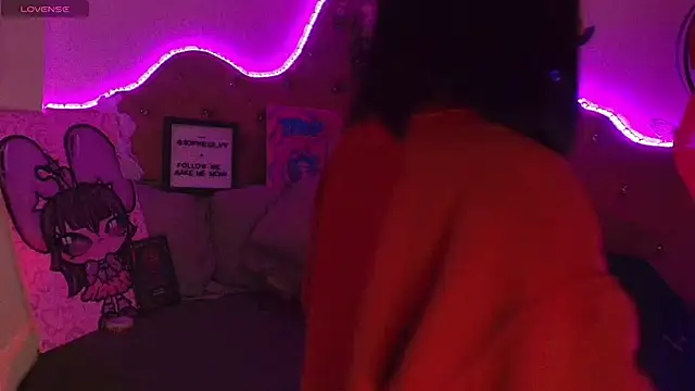 Snapshot of sophiievv chatting on November 17, 2025, 7:07 pm sophiievv online show from November 17, 2025, 7:07 pm