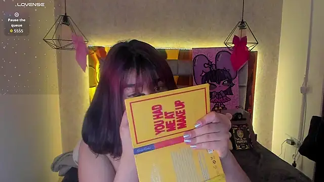 Snapshot of sophiievv chatting on November 25, 2025, 4:29 pm sophiievv online show from November 25, 2025, 4:29 pm