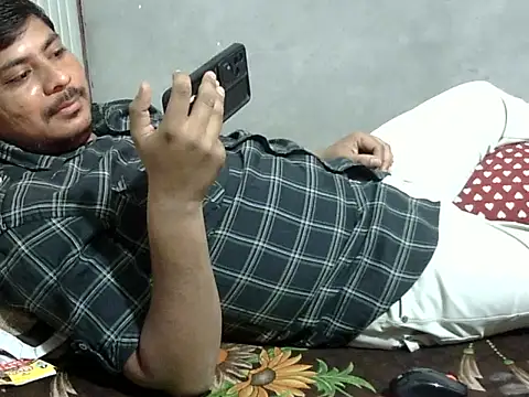 Ajmersingh335512 online show from March 11, 2026, 3:06 pm