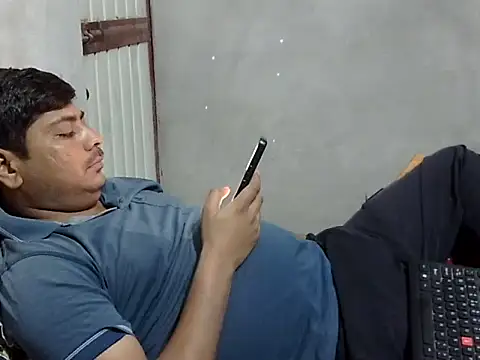 Ajmersingh335512 online show from April 10, 2026, 4:47 pm