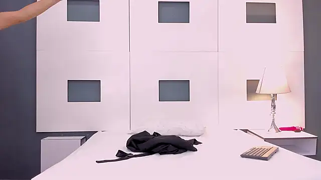 Snapshot of MarcelaLima chatting on September 22, 2025, 11:49 am MarcelaLima online show from September 22, 2025, 11:49 am