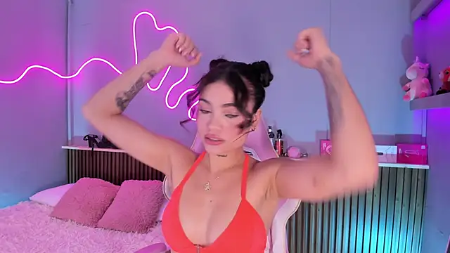 SammyRose  online show from May 14, 2026, 7:00 pm