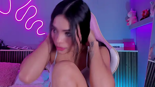 SammyRose  online show from May 16, 2026, 8:19 pm