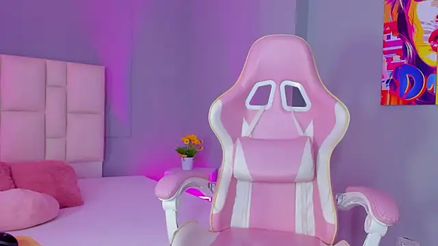 Snapshot of SammyRose_ chatting on February 1, 2026, 7:34 pm SammyRose online show from February 1, 2026, 7:34 pm