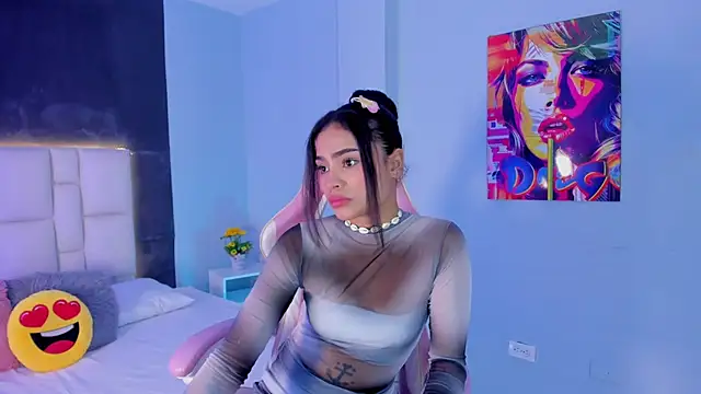 SammyRose  online show from November 11, 2025, 9:42 pm