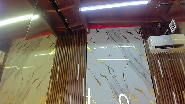 VictoriaDuart online show from January 8, 2026, 7:53 pm