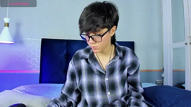 Tsuki Maru online show from November 2, 2025, 8:14 pm