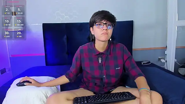 Tsuki Maru online show from October 9, 2025, 8:31 pm