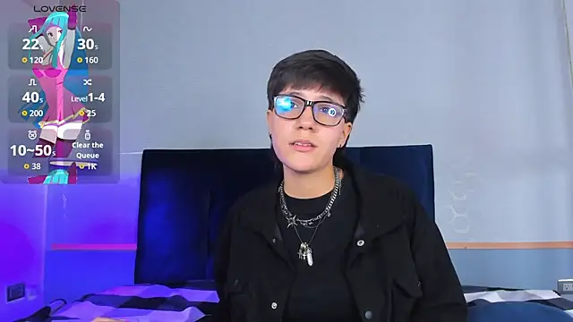 Tsuki Maru online show from December 15, 2025, 4:18 am