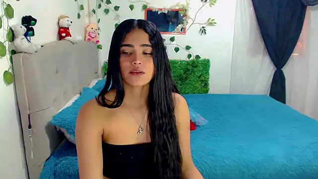 Snapshot of Chiara_latina chatting on September 9, 2025, 10:30 pm Chiara latina online show from September 9, 2025, 10:30 pm