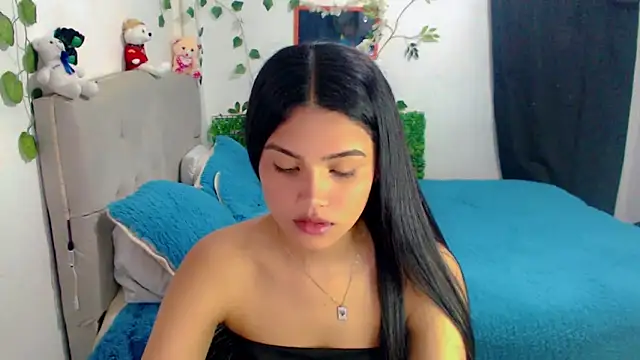 Snapshot of Chiara_latina chatting on September 23, 2025, 6:48 pm Chiara latina online show from September 23, 2025, 6:48 pm