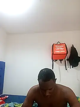 Snapshot of MackMacKenzie chatting on September 17, 2025, 1:35 pm MackMacKenzie online show from September 17, 2025, 1:35 pm