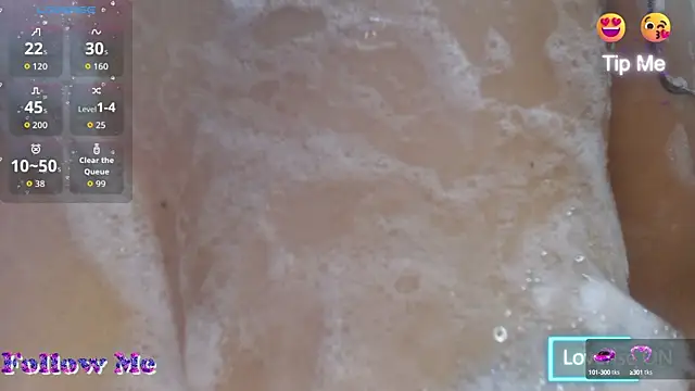 miyu charlotte online show from October 15, 2025, 2:32 am