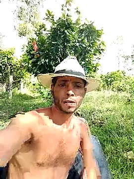 Snapshot of AlphaAlterX chatting on February 20, 2026, 8:33 pm AlphaAlterX online show from February 20, 2026, 8:33 pm