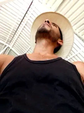 Snapshot of AlphaAlterX chatting on January 18, 2026, 3:48 pm AlphaAlterX online show from January 18, 2026, 3:48 pm