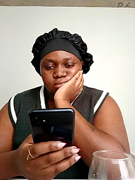 Gyminae online show from November 20, 2025, 12:06 pm