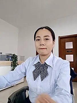 bingxin- online show from November 28, 2025, 6:02 am