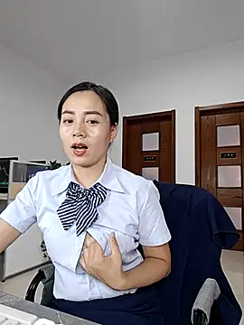 bingxin- online show from October 15, 2025, 6:33 am