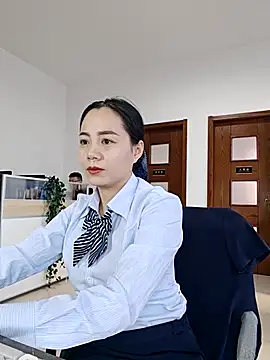 bingxin- online show from December 5, 2025, 12:43 am