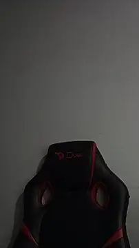 Snapshot of Maricamposs chatting on April 5, 2026, 8:48 pm Maricamposs online show from April 5, 2026, 8:48 pm